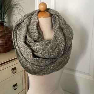 Infinity scarf
